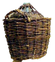 Une marie-jeanne (bonbonne en verre et bien sûr osier de la vallée...)