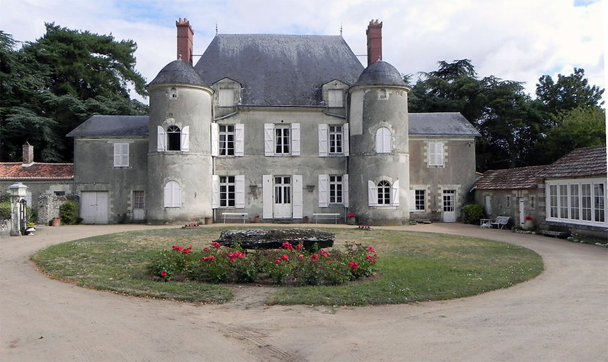 Le château de la Mazure, en 2011 (avant les travaux)