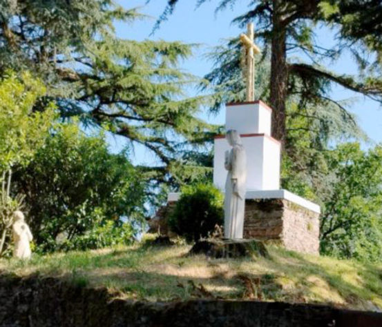 Barbechat : la croix de mission érigée en 1901