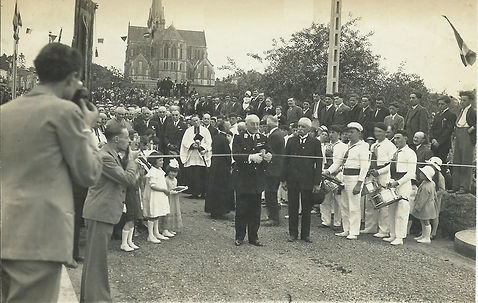 11 juin 1933 : inauguration avec sénateur, préfet, maire, ingénieurs