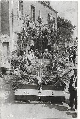 Kermesse, Devant l'école des garçons Notre-Dame