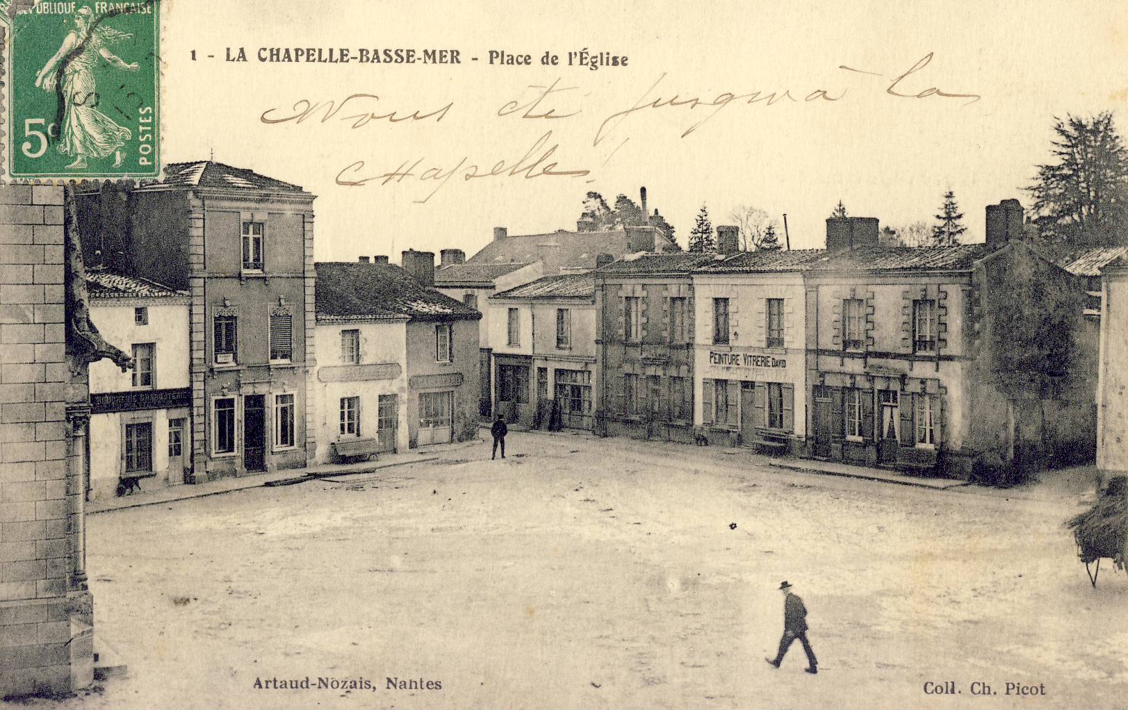 Place de l'église de la Chapelle Basse-Mer